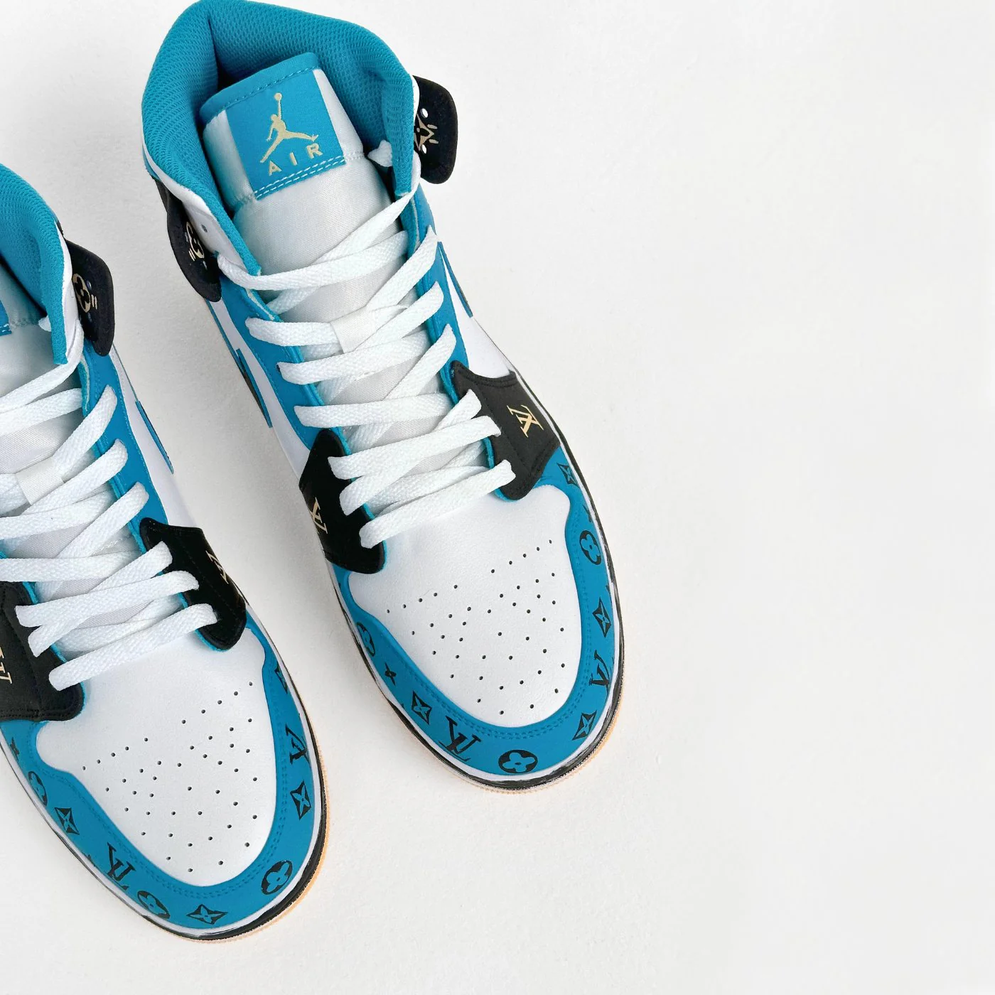 Aquatone LV Air Jordan 1 - Image 6
