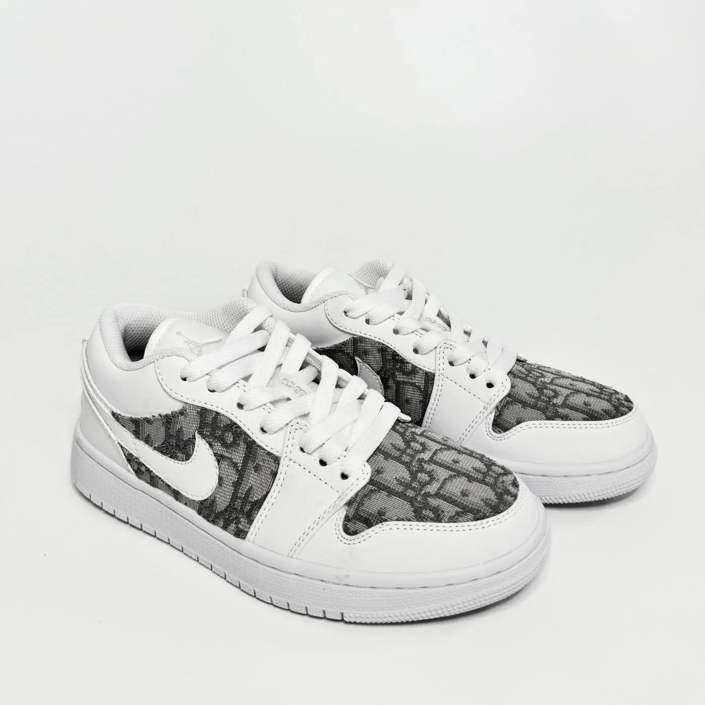 Dior Gray Jordan 1 Low - Image 4