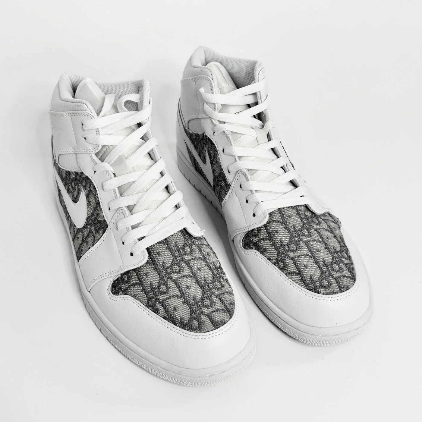 Dior Gray Jordan 1 Mid - Image 3